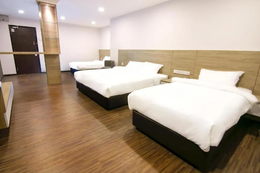 V Plus Hotel Ipoh 2*,